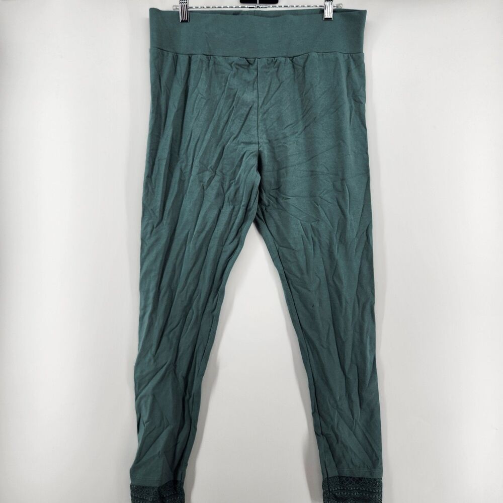 LOGO by Lori Goldstein Women's Medium Green Lace Trim Stretch Pants NWOT